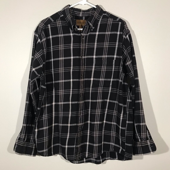 St. John's Bay Other - 🎉 3 for $20 St Johns Bay Plaid Shirt L